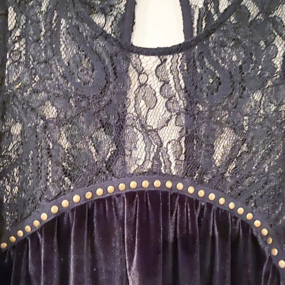 Urban Outfitter's Dress Trapeze Black Velvet Lace Witchy Sihouette Dark … - Picture 5 of 11